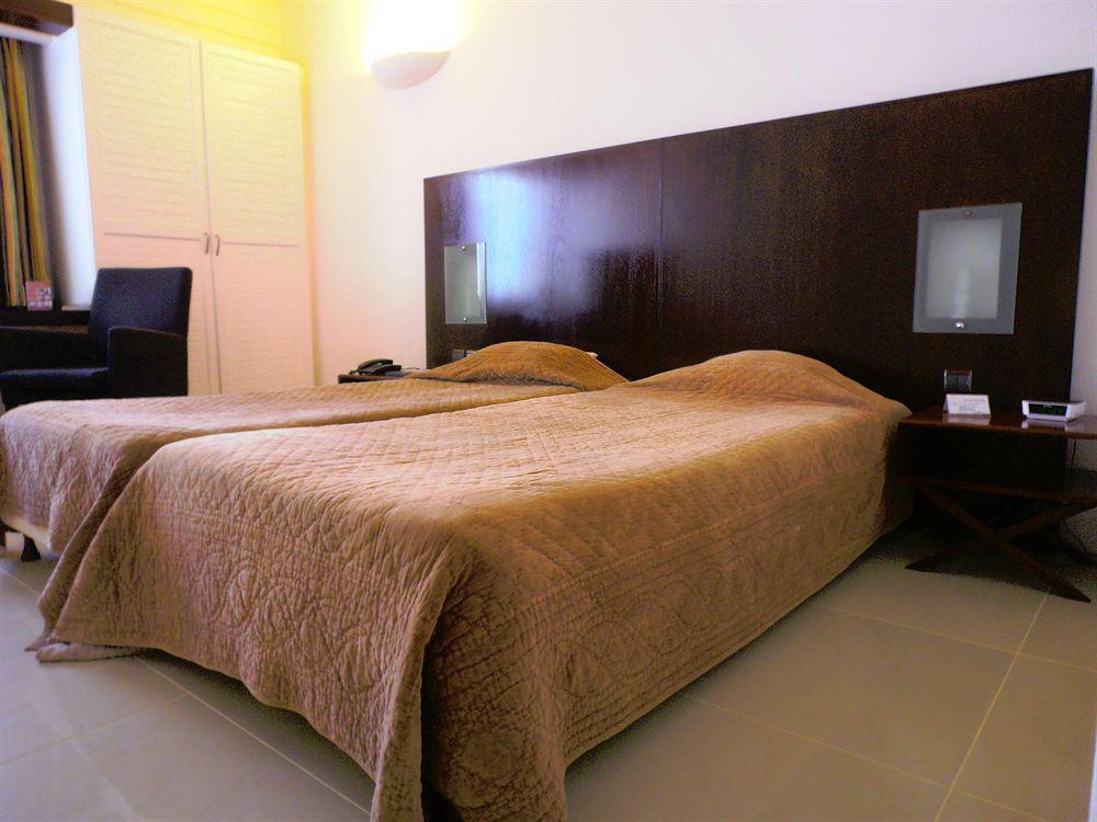 Hotel Le Saint Denis Eksteriør billede